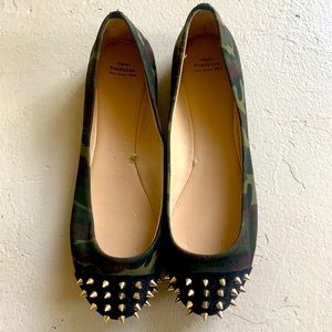 ZARA Camouflage Studded Flats